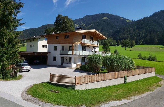 Ferienwohnung Emmerenzia - Appartement/fewo, Dusche, WC, 2 Schlafräume