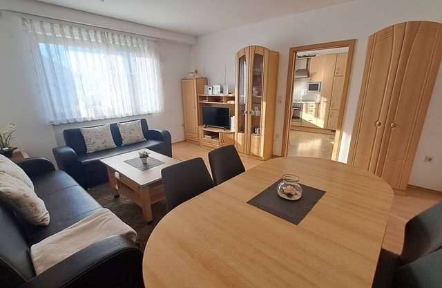 Ferienwohnung für bis zu 5 Personen mit Federkernmatratzen, top ausgestattete Küche und vielem Mehr