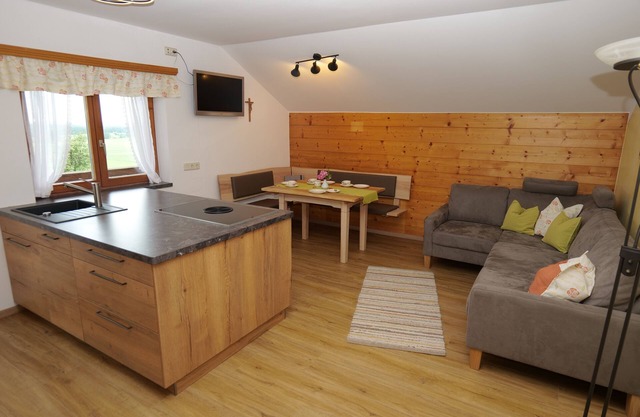 Ferienwohnung Heuberg, bis 4 Personen, 55 m², 2. Etage, 2 sep. Schlafzimmer