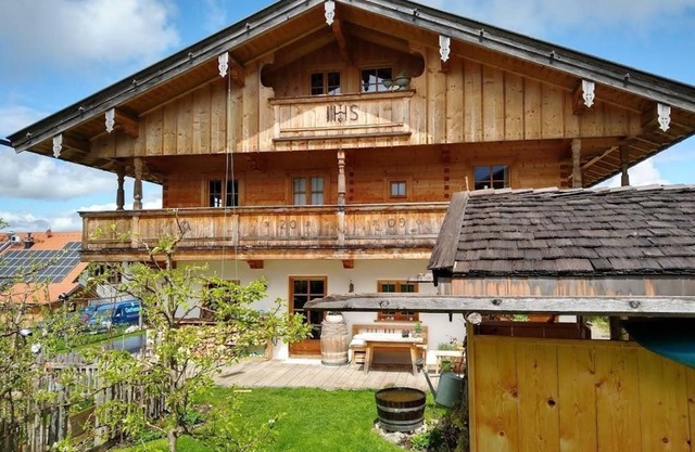 Ferienwohnung Holzzeit - Ferienwohnung
