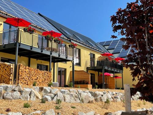 Ferienwohnung im Chaletstil Kornspeicher 70 qm Wellness Fitness Sauna Bergrödelhof