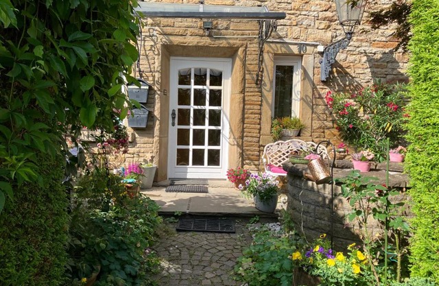 Ferienwohnung im Grünen EG mit Terrasse