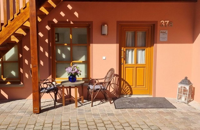 Ferienwohnung "Im Hof" - Appartement/fewo, Dusche, WC, Wohn-/schlafraum