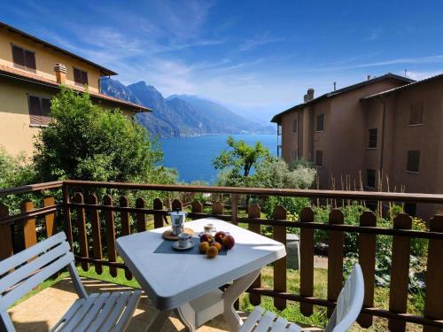 Ferienwohnung In Riva Di Solto Mit Großem Garten