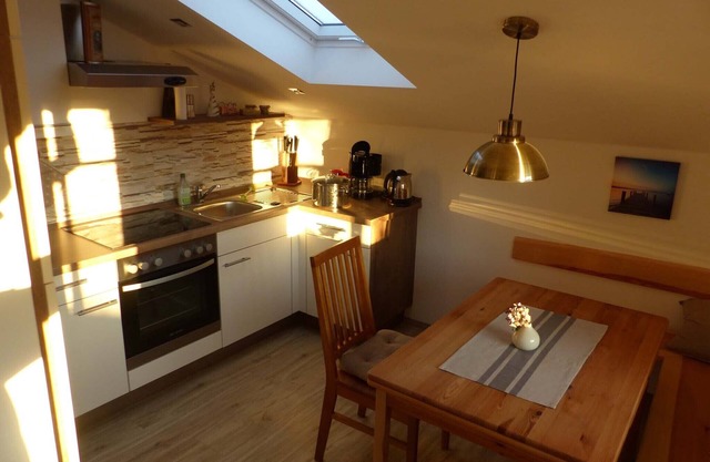 Ferienwohnung Jollinger Stadl, 39 qm DG, Kombinierter Wohn- & Schlafraum