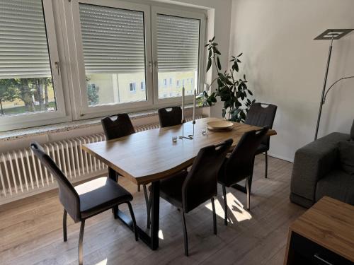 Ferienwohnung "Jumbo" in Coburg ! - 100qm im OG1 mit Privatparkplatz & Balkon