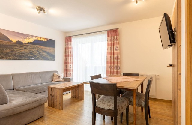 Ferienwohnung Krinnenspitze - Appartments und Pension Mariandl