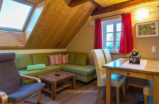 Ferienwohnung "lorenzstein", 2 Schlafräume - Ferienhaus Winterbergblick