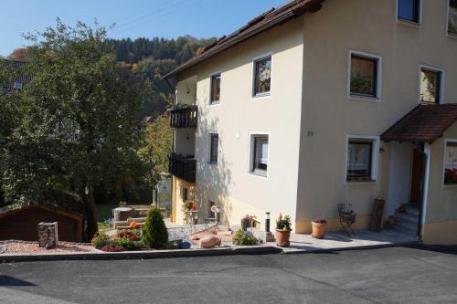 Ferienwohnung Lang am Radweg