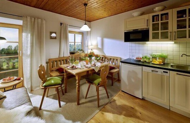 Ferienwohnung "Margerite", 61 qm Obergeschoss, 2 separate Schlafzimmer