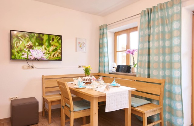 Ferienwohnung "Meine Kleine Auszeit", 50 qm, Dachgeschoss, 1separates Schlafzimmer