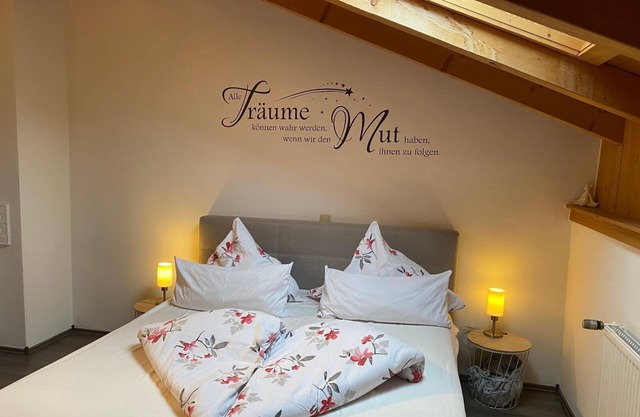 Ferienwohnung* mit 2 Bädern und separatem Hauseingang