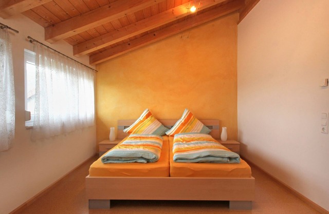 Ferienwohnung mit 60 qm, 2 Schlafzimmer für max. 3 Personen
