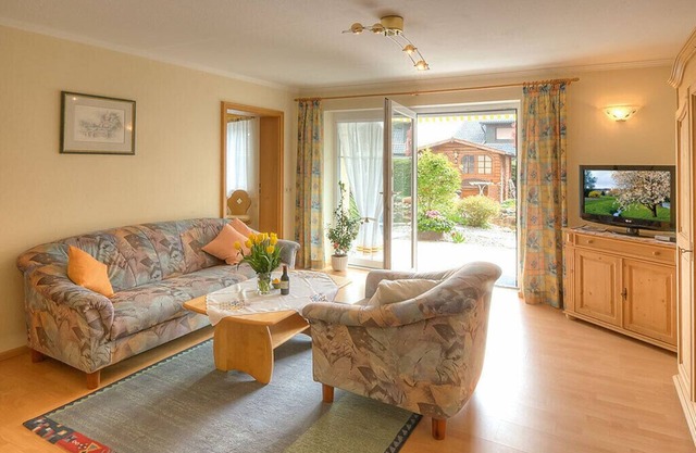 Ferienwohnung mit Gartenblick und Terrasse im Erdgeschoss (48qm)