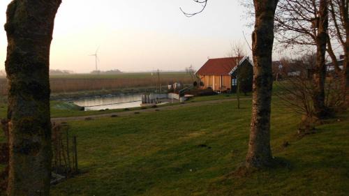 Ferienwohnung mit Terrasse und Parkplatz
