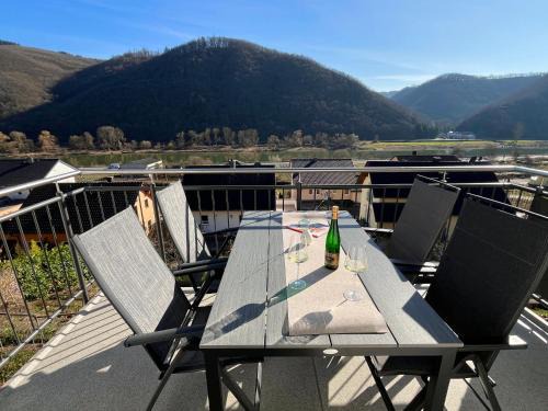 Ferienwohnung Moseltraum, 1-6 Pers, mit 3 Schlafzimmer und Panoramabalkon