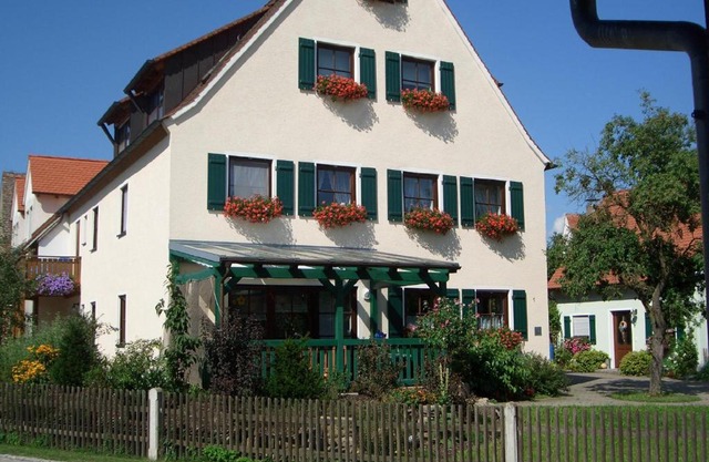 Ferienwohnung Neuendettelsau - Nähe Nürnberg - Schnelles Wlan