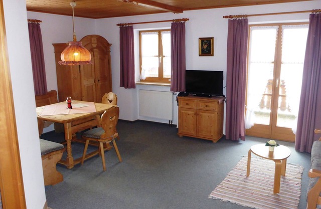Ferienwohnung Nr. 17 für 2 - 3 Pers., ca. 50 m², 1 Schlafzimmer, Wohnraum mit Kochnische, Balkon