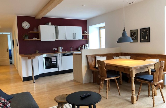 Ferienwohnung Oma Rosa mit Traumblick und Zentrumsnähe