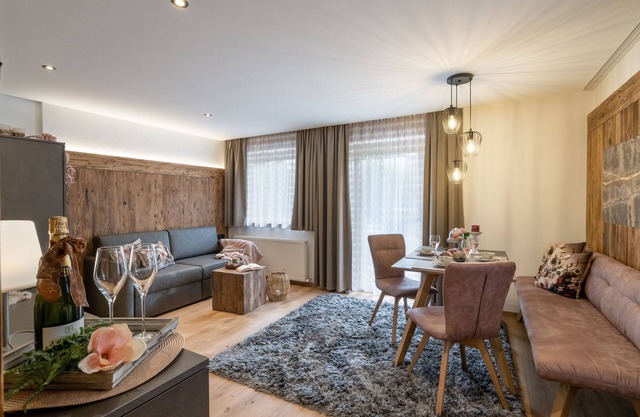 Ferienwohnung Rosengarten - Landhaus Dengg