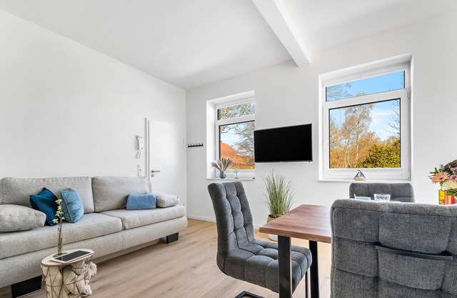 Ferienwohnung Strandgut - Ostsee- und Strandnah, Terrasse, Duschbad, Modern