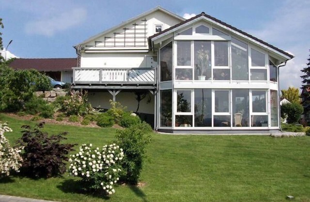 Ferienwohnung "STREUTALBLICK"