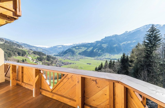 "Ferienwohnung Valentina" Close to the Ski Resorts Penken & Ahorn with Mountain View