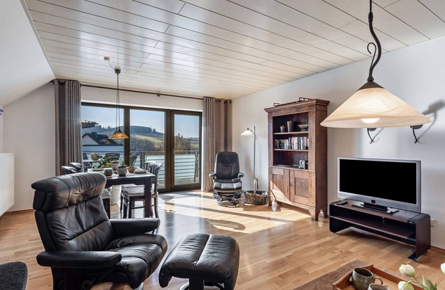 Ferienwohnung Vista-Homert for up to 4 people, with balcony.