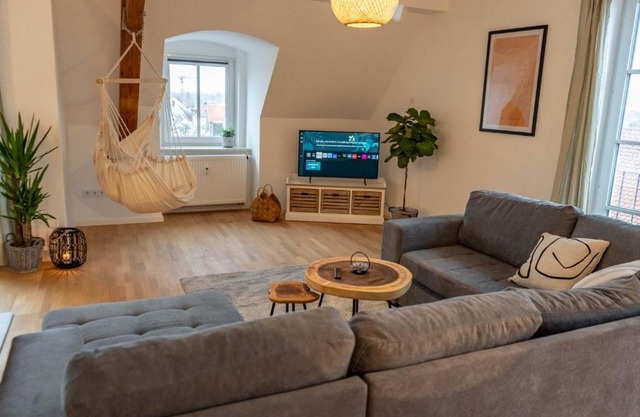 Ferienwohnung "Zugspitze" - 95qm Maisonette in Mering Zentrum