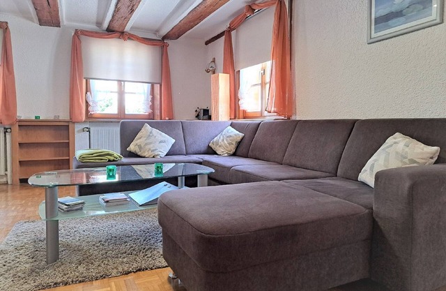 Ferienwohnungen Dürringer 2-room apartment Linzgau, 70 sqm, 6 km to Lake Constance