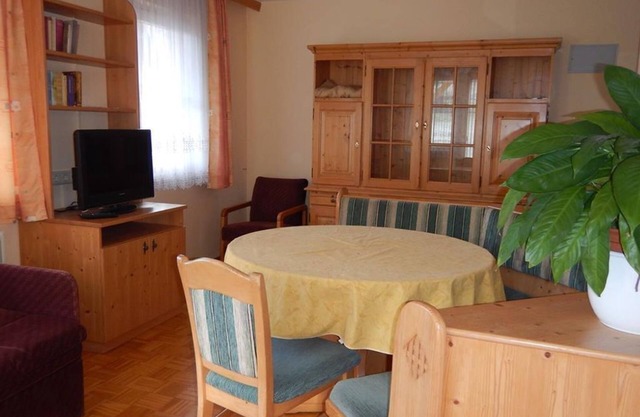 Ferienwohnungen Rojer - Apartment/living room/bedroom/shower, WC