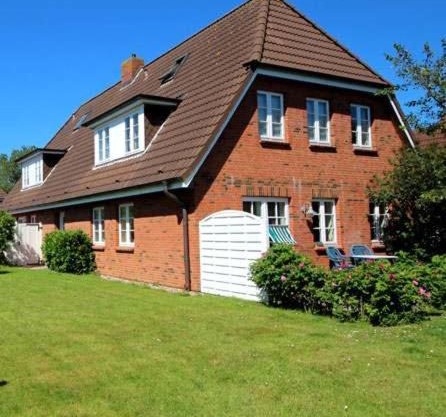 Ferienwohnungen und Haushälfte Friesland