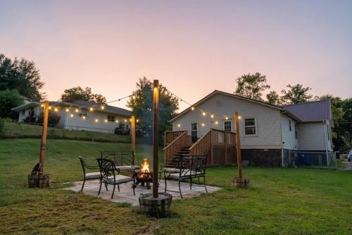 Fern Landing - Peaceful, spacious, modern, firepit