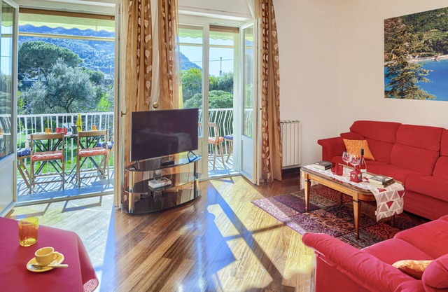 Fernanda Apartment: 2 bedrooms, 2 bathrooms, 100m from beach of Levanto, for 7 people.
