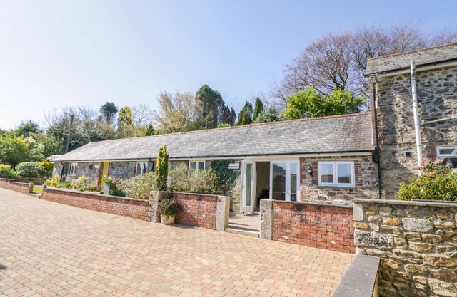 FERNGULLY, country holiday cottage, with a garden in St Columb Major