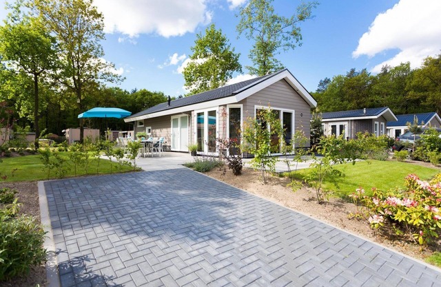 ✓ Ferox XL at Recreatiepark Beekbergen ✓ Holiday home for 6 persons ✓ Located in Beekbergen (Gelderland) ✓ Holiday park on the Veluwe ✓ Book directly through the park
