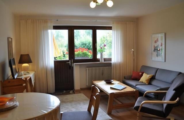 Fewo 52qm für 2 Personen. Wohlfühlgarten mit Sonnenliegen.
