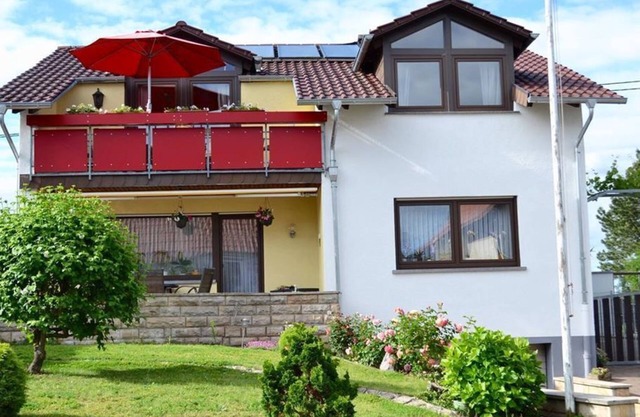 Fewo hunter - apartment, shower and bath, toilet, 3 bedrooms