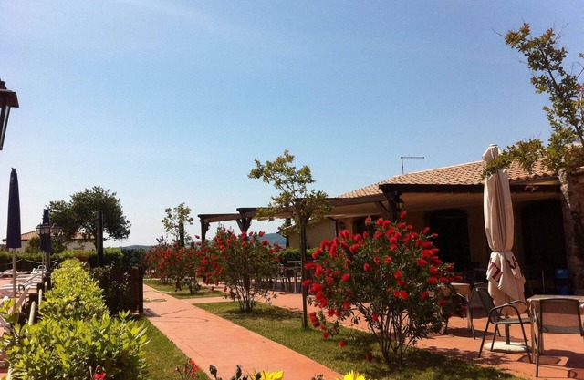 Fewo in Pomaia,familienfreundlich, Zwei Terrasse mit Blick,free Wi-fi,bis 6 Pers