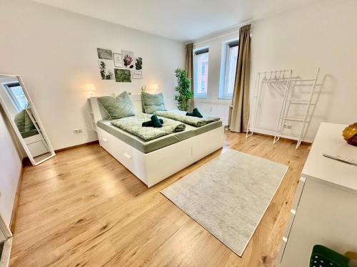 FeWo-Palmtrees 3 - Große und moderne 2 Zimmerwohnung mit Süd-West Balkon in Gladbeck-Mitte nähe Movie Park und Arena AufSchalke