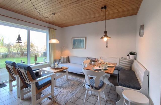 FeWo unten - Ruthenberg: cozy vacation apartments near the Baltic Sea