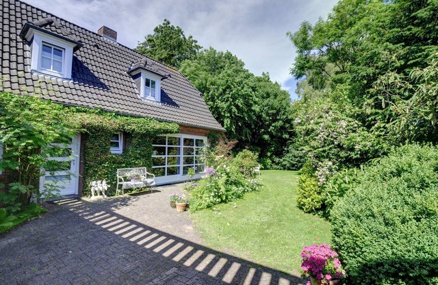 fewo1846 - De-ole-Doc-Hus - charming 2 bedroom old country doctor's house