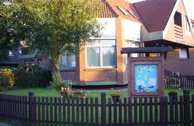 FEWO2 for families, also with a dog, view of the dike and a short walk to the beach