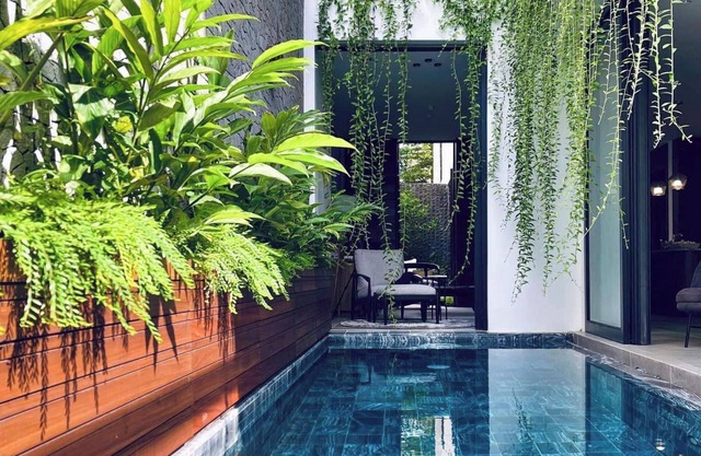 Field Villa