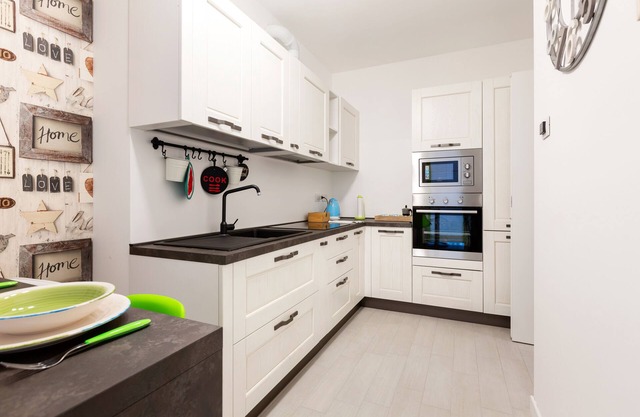 Fiera Milano Flat with Garage