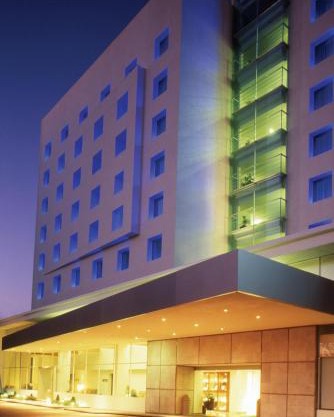 Fiesta Inn Express Puebla Finsa