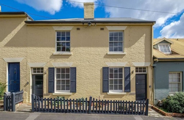 'Fifteen' - Heritage Terrace in Battery Point