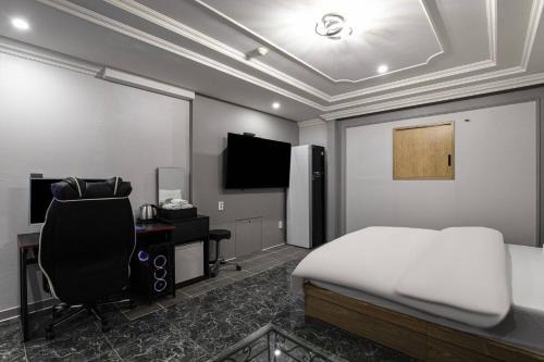 Film 372 Hotel