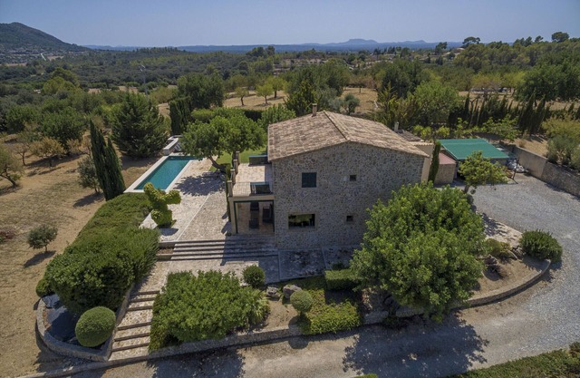 Finca Alzina