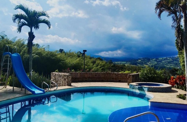 Finca BellaVista, Lago Calima: Hermosos Paisajes